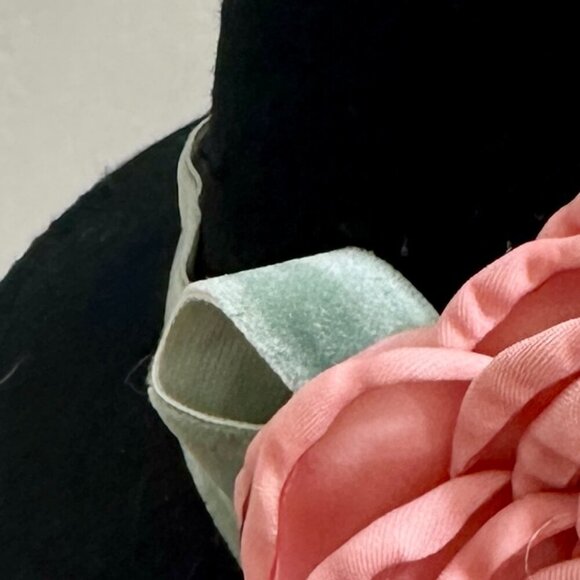 Elegant Wool Felt Cloche Bucket Hat Embellished With Satin Flowers Special Event - Picture 7 of 16